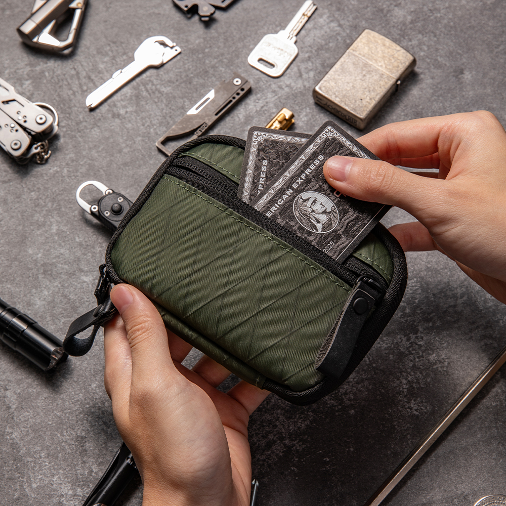 Piccola custodia a portafoglio - Edc Able Carry recensione e prezzo